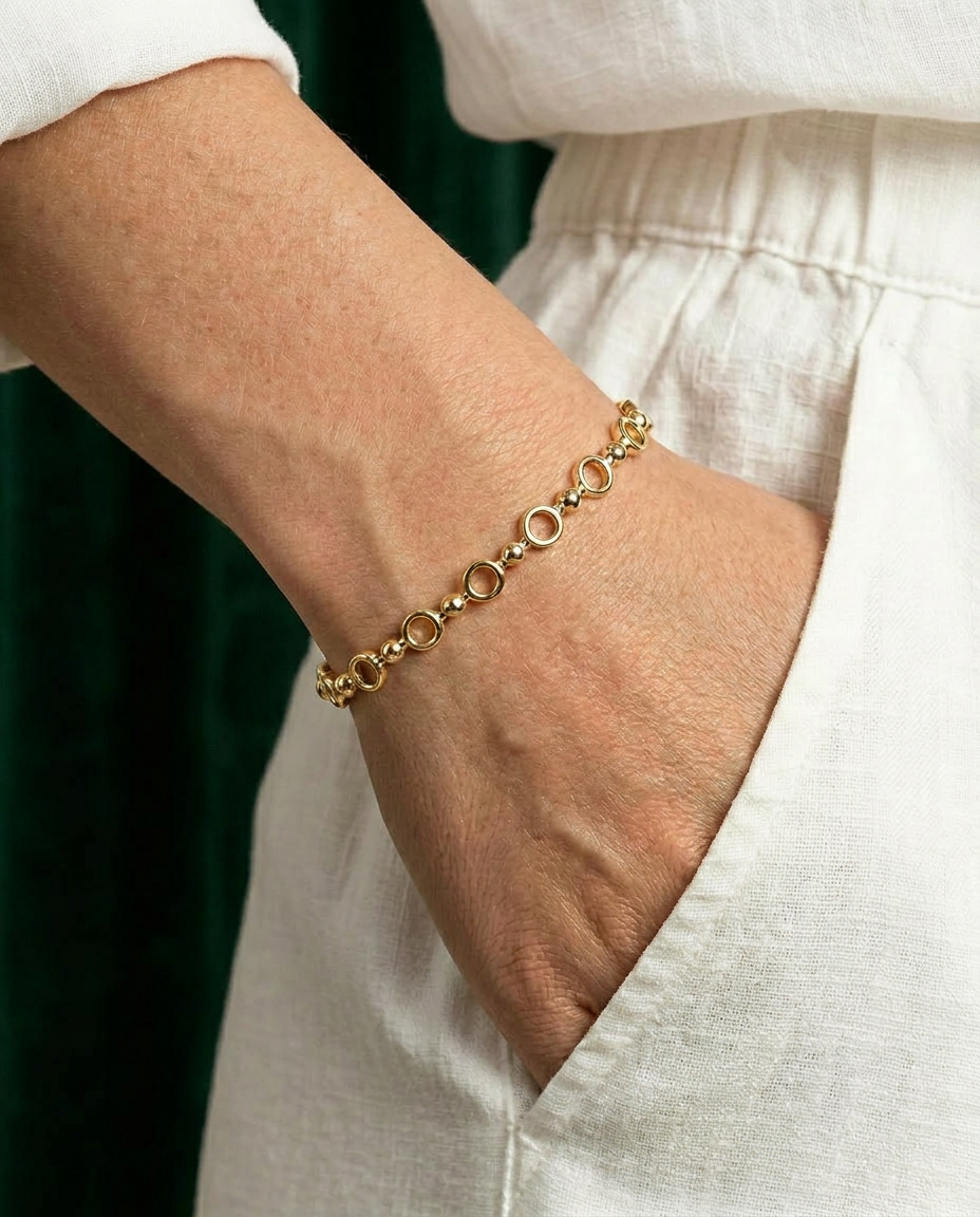 Amaranthine 14k Gold Infinity Link Bracelet