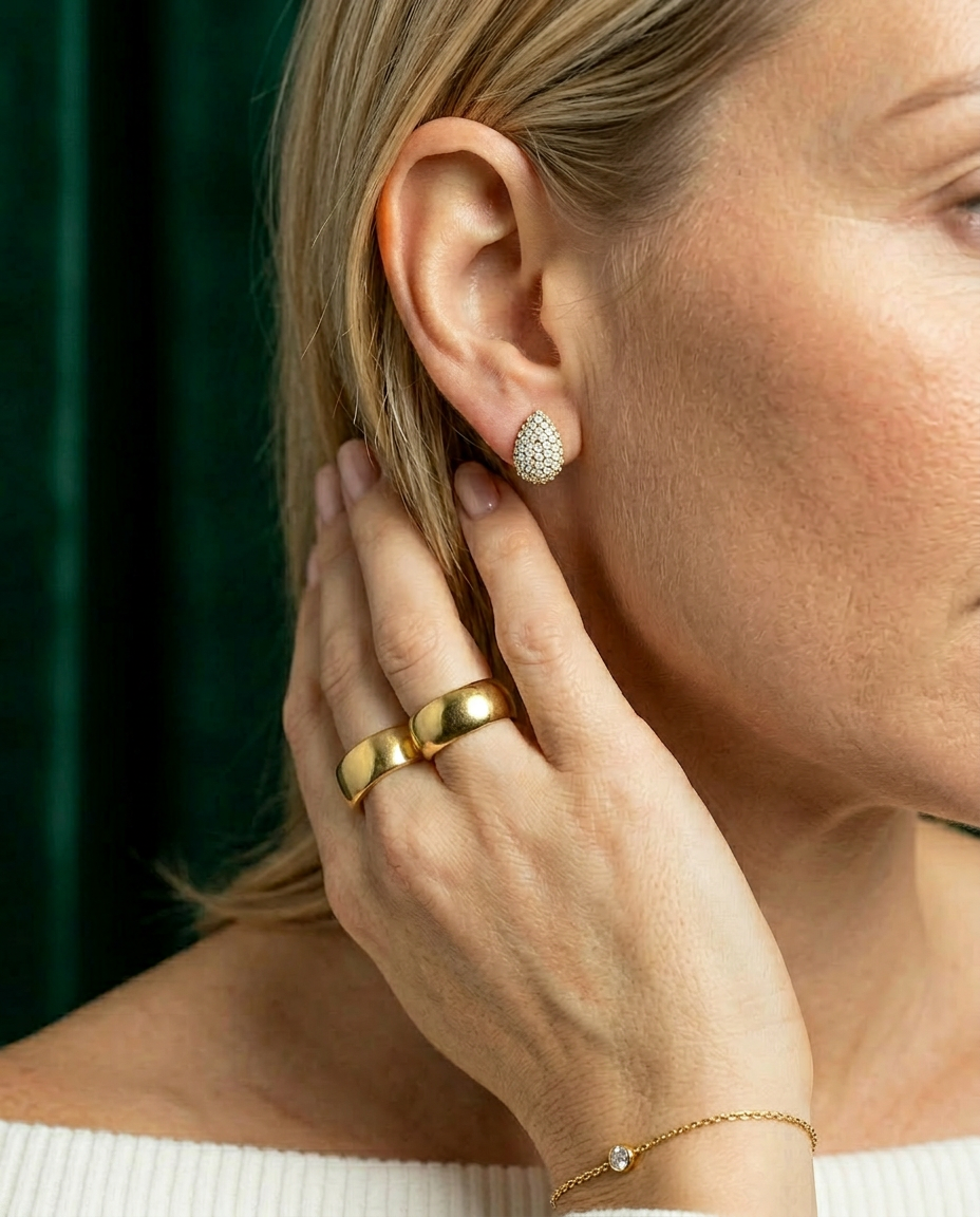 Hoya 14k Gold Hexagonal Studs