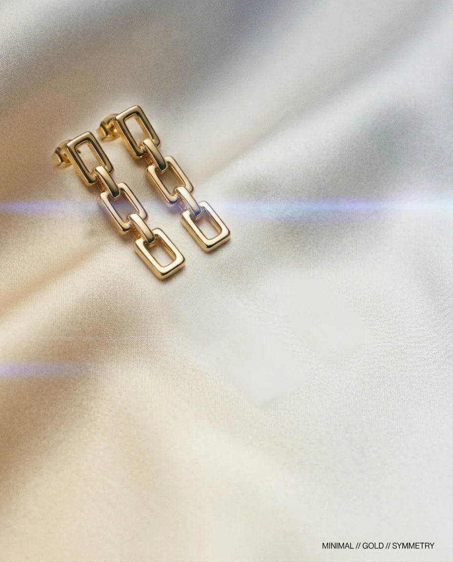 Bouvardia 14k Gold Square Studs