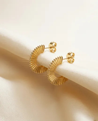 Honeysuckle 14k Gold Twisted Huggies